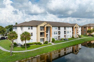 Reflections Apartments in Riverview, FL - Building Photo - Building Photo