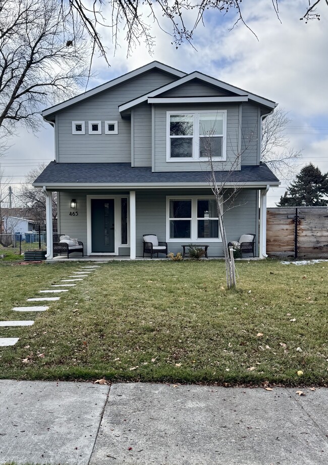 465 S 3rd E St in Mountain Home, ID - Building Photo - Building Photo