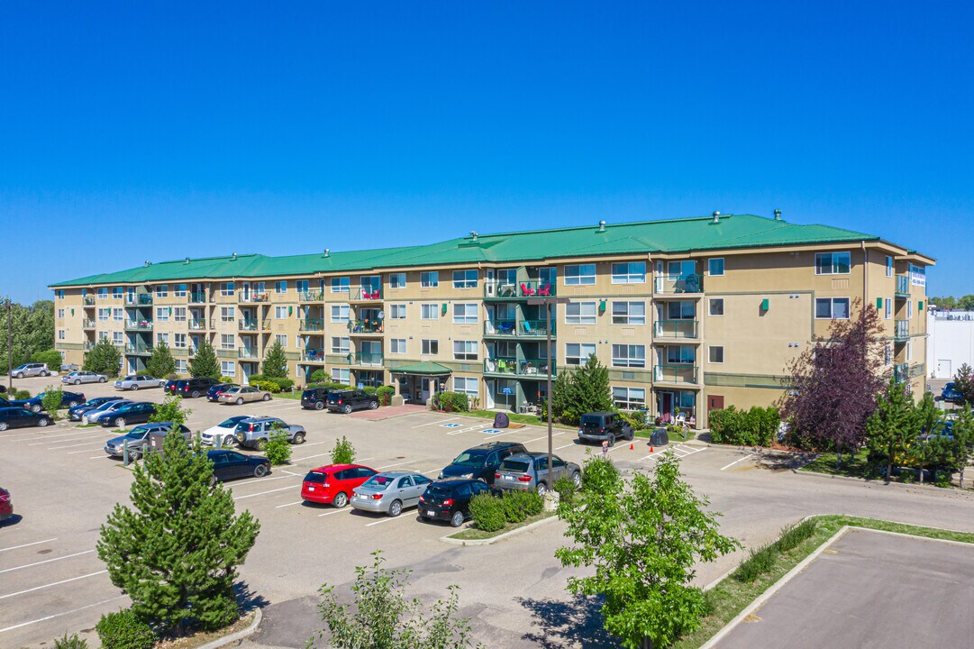 Northland Apartments in Red Deer, AB - Building Photo