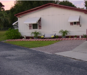 Oakmont Mobile Home Park in Lakeland, FL - Building Photo - Building Photo