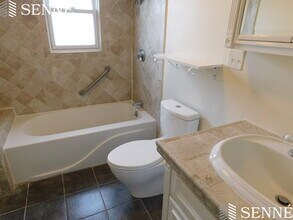 43 Sherman St, Unit 1 in Cambridge, MA - Building Photo - Building Photo