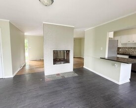 3580 Dorchester Rd in Columbus, OH - Building Photo - Building Photo