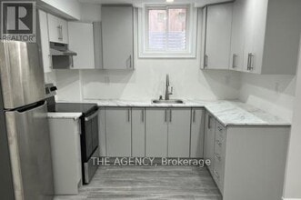 16 Wilsongary Cir in Ajax, ON - Building Photo - Building Photo