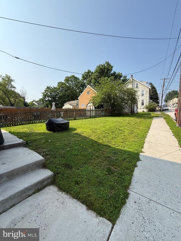 300 S Main St in Spring City, PA - Building Photo - Building Photo