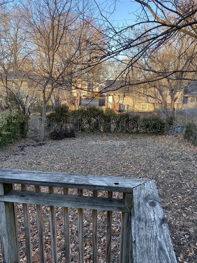 1508 E Leona St in Olathe, KS - Building Photo - Building Photo