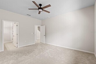 2964 Slough Creek Dr in Kissimmee, FL - Building Photo - Building Photo