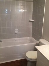 Darren Manor in Edmonton, AB - Building Photo - Building Photo