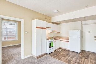 The Madison Apartments in Seattle, WA - Building Photo