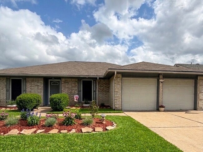 4126 Park Douglas Dr