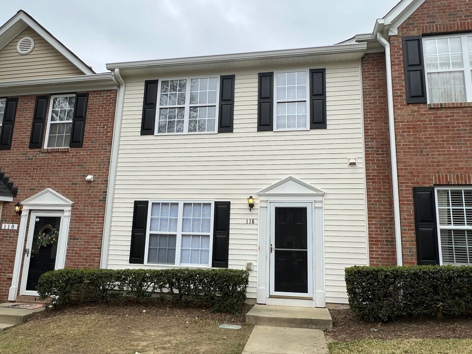 116 Baberton Dr in Apex, NC - Building Photo