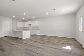 496 Shoreview Dr in Conroe, TX - Building Photo - Building Photo