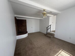 426 Dolores Dr NW in Albuquerque, NM - Building Photo - Building Photo