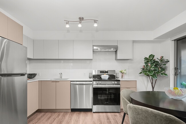 The Manett in Brampton, ON - Building Photo - Building Photo