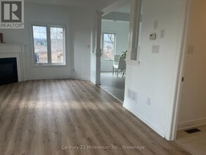 1 Hughes St in Collingwood, ON - Building Photo - Building Photo