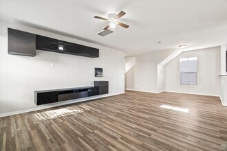 914 Canyon Hill Ln in Rosenberg, TX - Building Photo - Building Photo