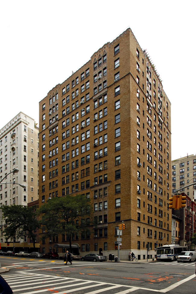 760 W End Ave in New York, NY - Building Photo - Building Photo