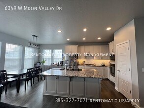 6349 W Moon Vly Dr in South Jordan, UT - Building Photo - Building Photo