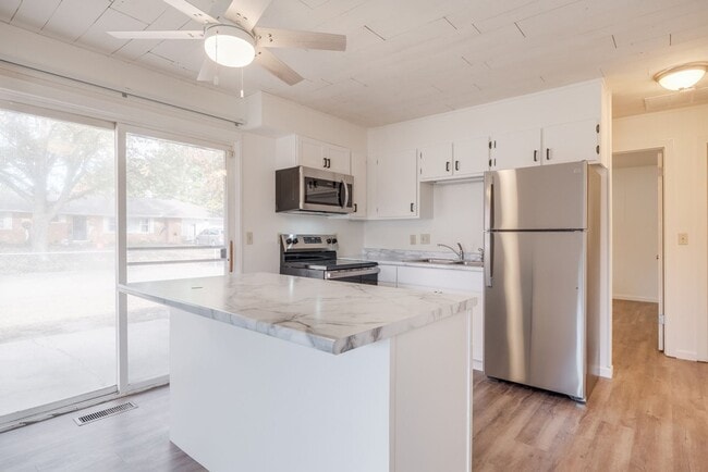 property at 1201 E Willard St