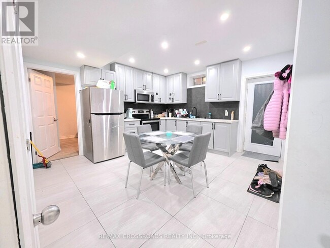 property at 14 Schoolbridge St