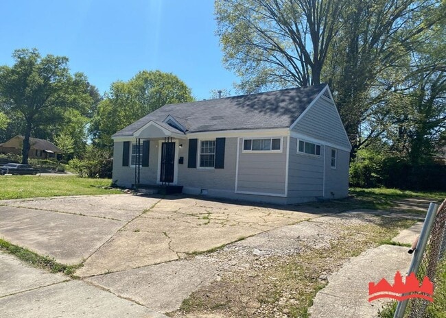 property at 2302 Alameda Ave