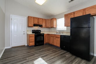 476 Peyton Dr in Trenton, OH - Building Photo - Building Photo
