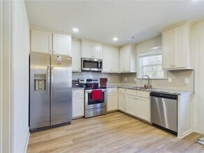 3 S Kirby Dr in Bella Vista, AR - Building Photo - Building Photo