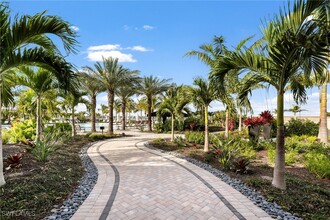 11751 Venetian Lagoon Dr in Ft. Myers, FL - Building Photo - Building Photo