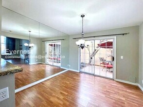 7633 W Allano Way in Las Vegas, NV - Building Photo - Building Photo