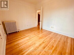 20 Triller Ave in Toronto, ON - Building Photo - Building Photo