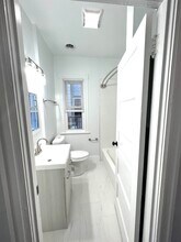 518 Shepherd St NW in Washington, DC - Building Photo - Building Photo