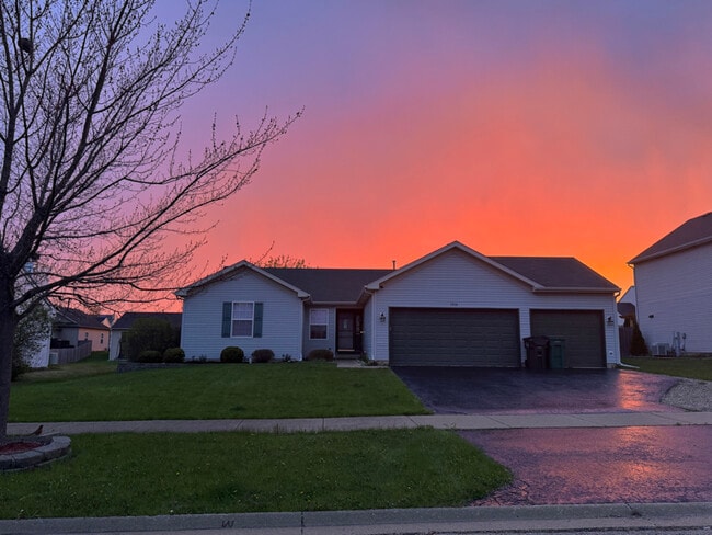 property at 1908 Daybreak Ln