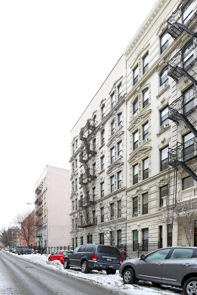 Lula Apartments in New York, NY - Building Photo - Building Photo