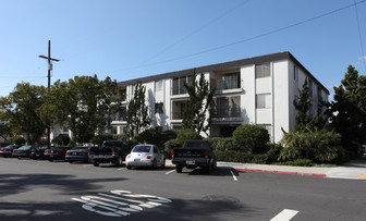 Casiola Apartments