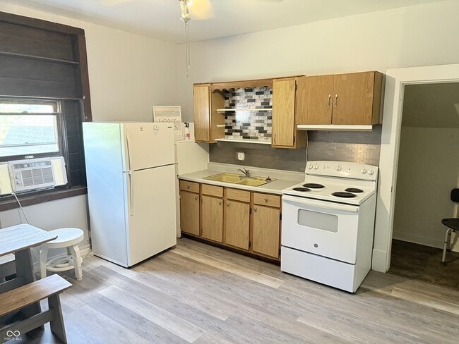 109 N Jefferson St in Brownsburg, IN - Building Photo - Building Photo