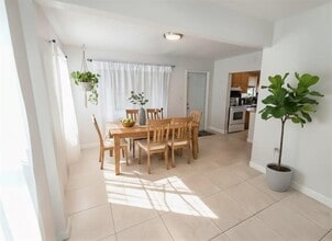 430 S 26th Ave in Hollywood, FL - Building Photo - Building Photo