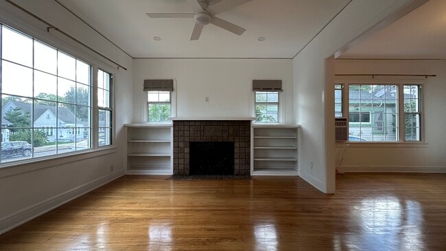 4525 Ambrose Ave in Los Angeles, CA - Building Photo - Building Photo