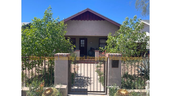 property at 517 N 3rd Ave