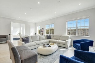 200 NE 2nd Ave in Delray Beach, FL - Building Photo