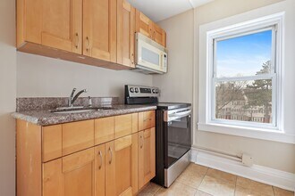 52 Highland Rd in Stamford, CT - Building Photo - Building Photo