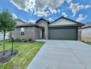 2433 Flank Skirt Dr in Leander, TX - Building Photo - Building Photo