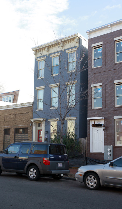 1215 4th St NW in Washington, DC - Building Photo