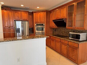 17874 SW 47th St in Miramar, FL - Building Photo - Building Photo