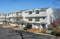 165 Riddle Ave in Long Branch, NJ - Foto de edificio - Building Photo