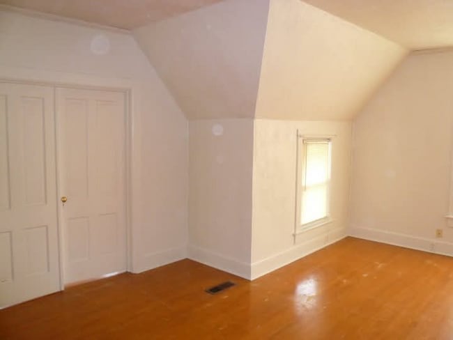 228 S Chestnut Ave in Green Bay, WI - Building Photo - Building Photo