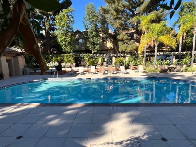 2723 Dietrich Dr in Tustin, CA - Building Photo - Building Photo