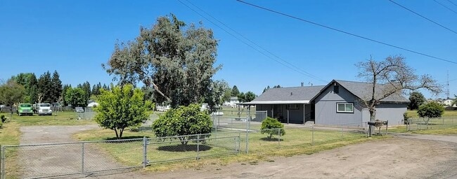 property at 1905 Claus Rd