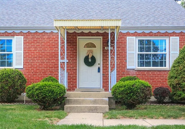 1614 Centerridge Ave in Cincinnati, OH - Foto de edificio - Building Photo