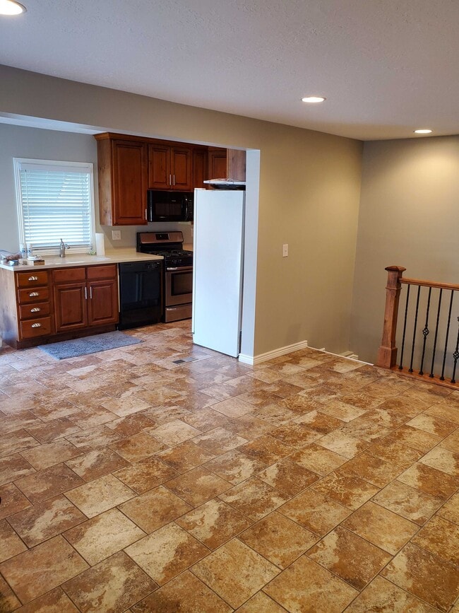 2751 S 900 E in Salt Lake City, UT - Building Photo - Building Photo