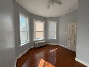 7817 S South Shore Dr in Chicago, IL - Building Photo - Building Photo