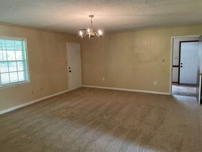 242 Adler Dr in Montgomery, AL - Building Photo - Building Photo